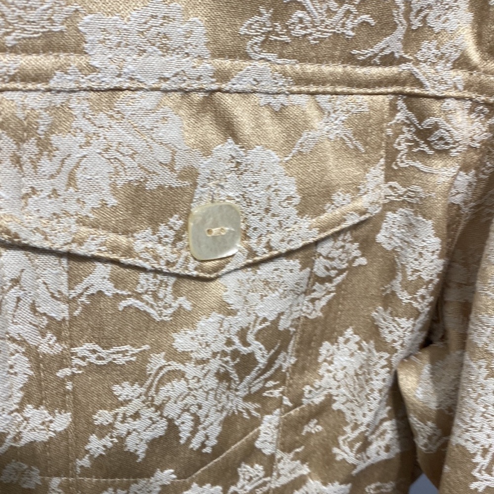Lightweight jacket - Picture 2 of 4